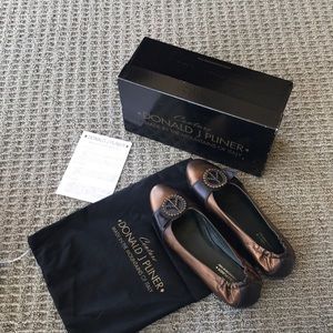 Couture Donald J Pliner Haley Flat